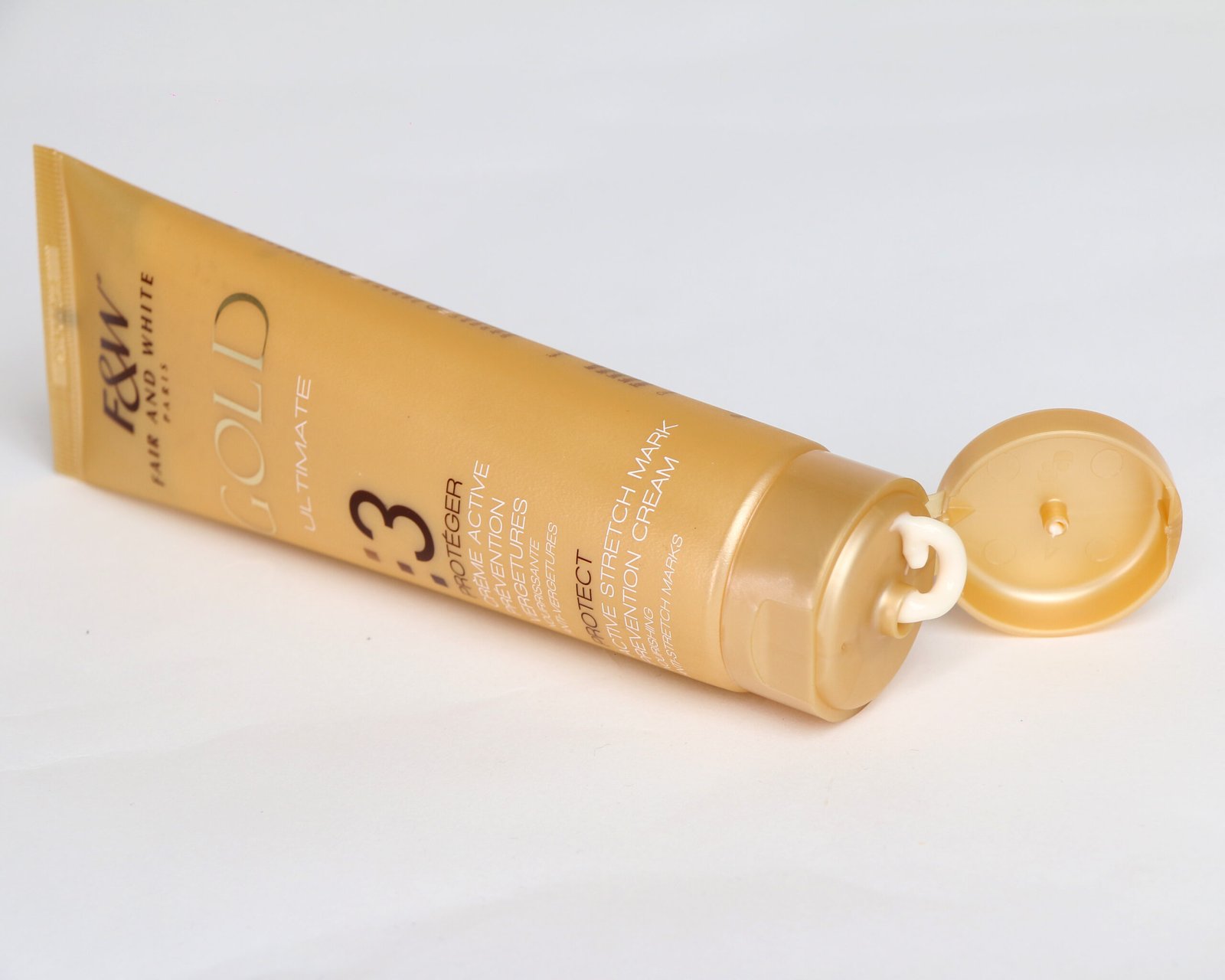 IMG_7993 FAIR&WHITE Gold ultimate anti stretch marks cream - الصورة 1